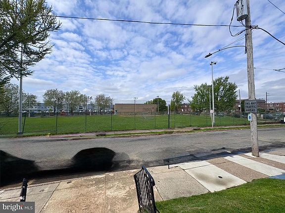 4th image of 5037 Loretto Ave