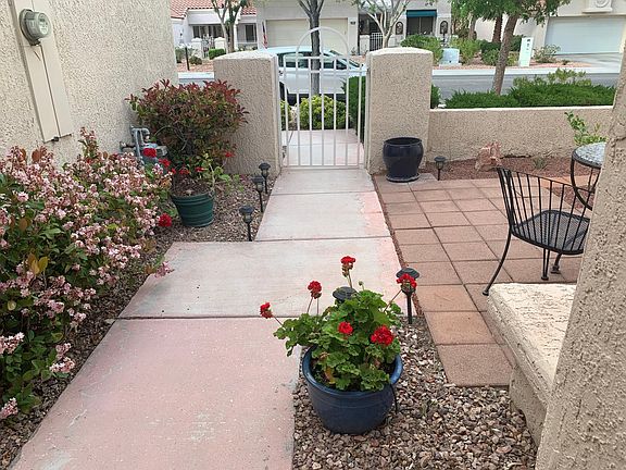 3rd image of 8621 Prairie Hill Dr #8621
