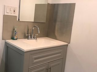 6644 N Campbell Ave #BASEMENT, Chicago, IL 60645