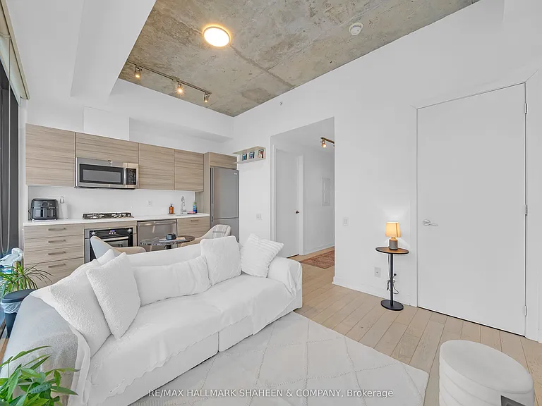 11 Charlotte St #Penthouse 04 — Photo 8