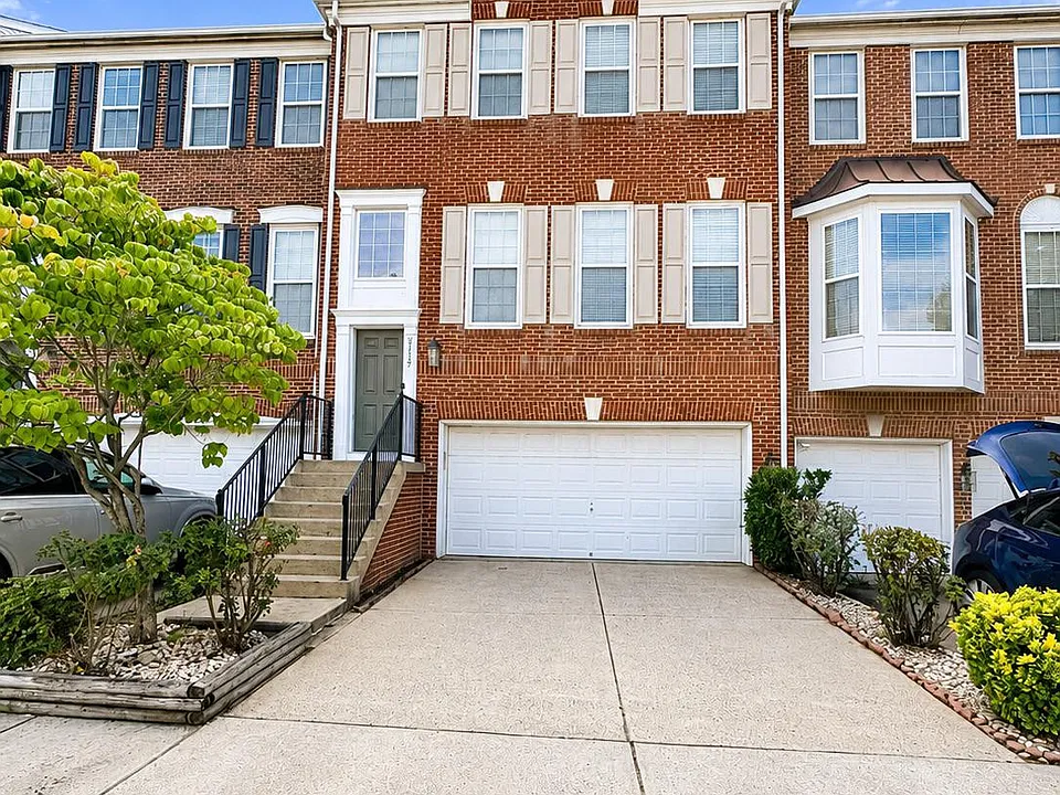 5115 Sapphire Sky Ln