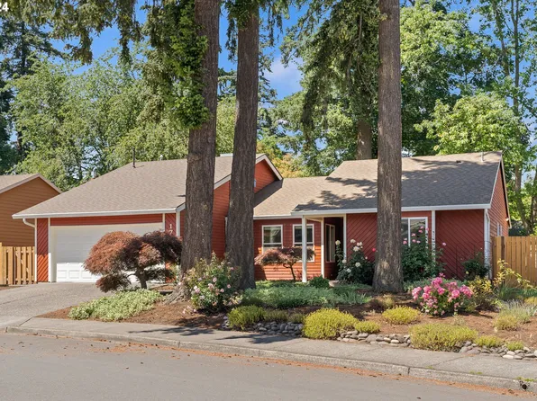 17625 SW Washington Dr, Beaverton, OR 97078