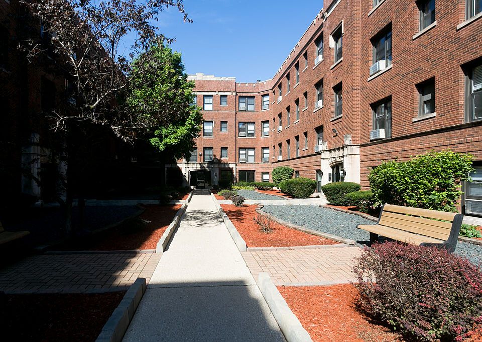 1st image of 2902 E Mildred Ave #G