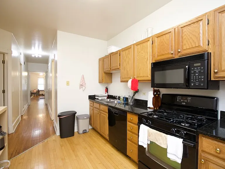 6717 N Sheridan Rd #S3 — Photo 4