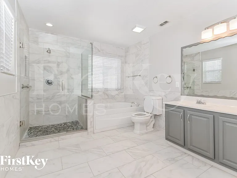 458 Rona Ln — Photo 9