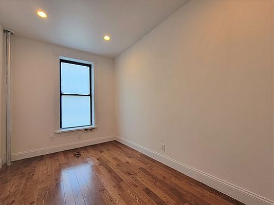 5th image of 18 E 105th St #X