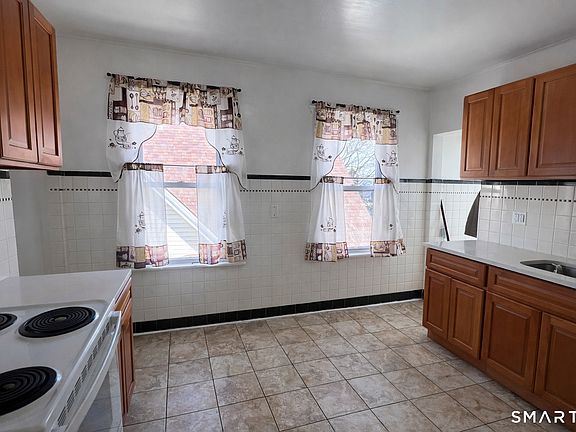 2nd image of 805 Capitol Ave #809