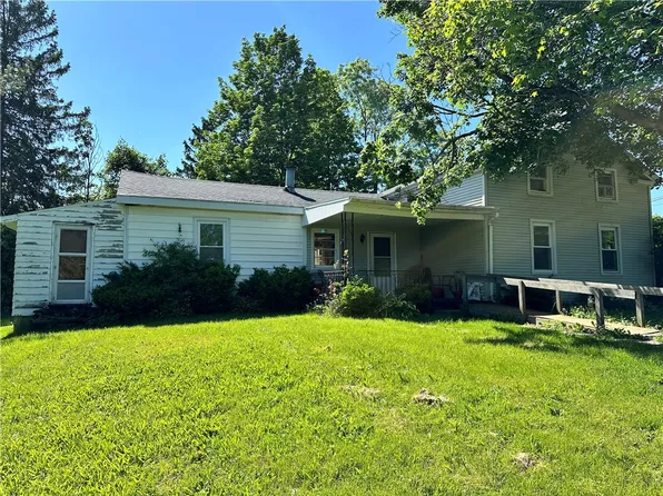 1804 Livingston St, Lima, NY 14485