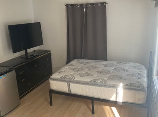 547 Gayley Ave ROOM 8, Los Angeles, CA 90024