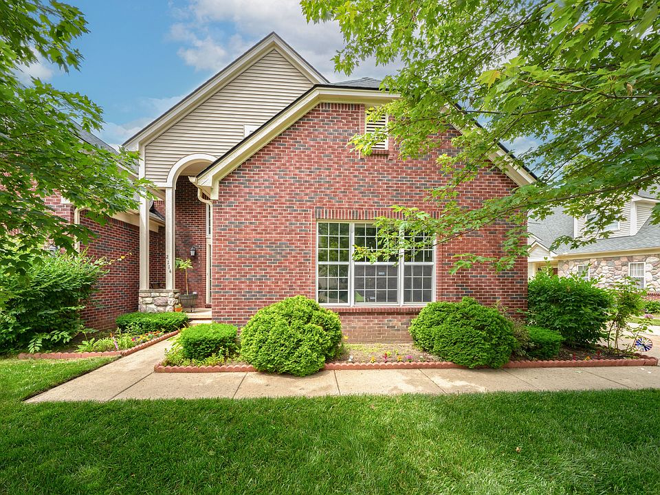 1st image of 2114 Preserve Cir E