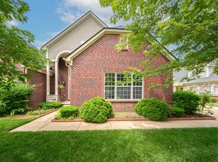 2114 Preserve Cir E, Canton, MI 48188