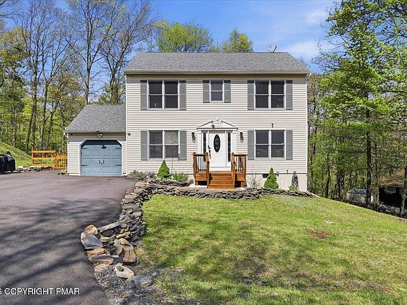 3rd image of 120 Linn Cir