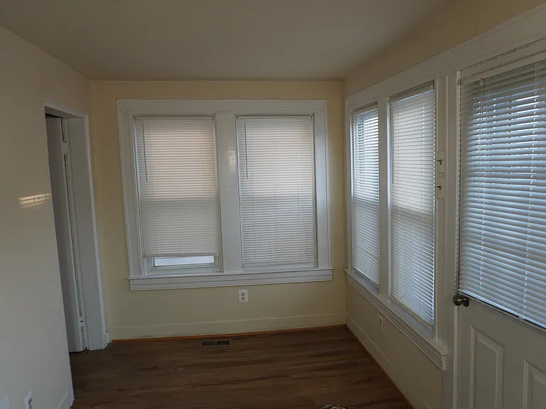 217 Center St — Photo 3