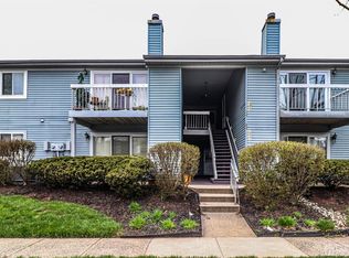 22 Beaconsfield Pl #22, Somerset, NJ 08873