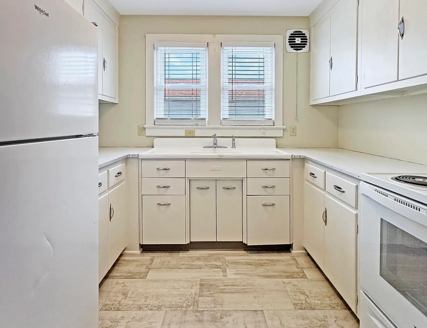 2 bed, 1152 sqft, $1,250 — Photo 2