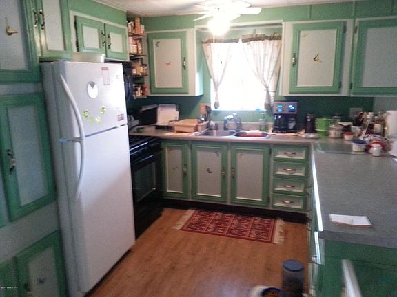 2nd image of 5505 S Santa Elena Ave