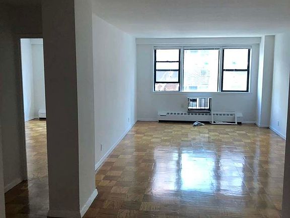 4th image of 435 W 57th St APT 6M