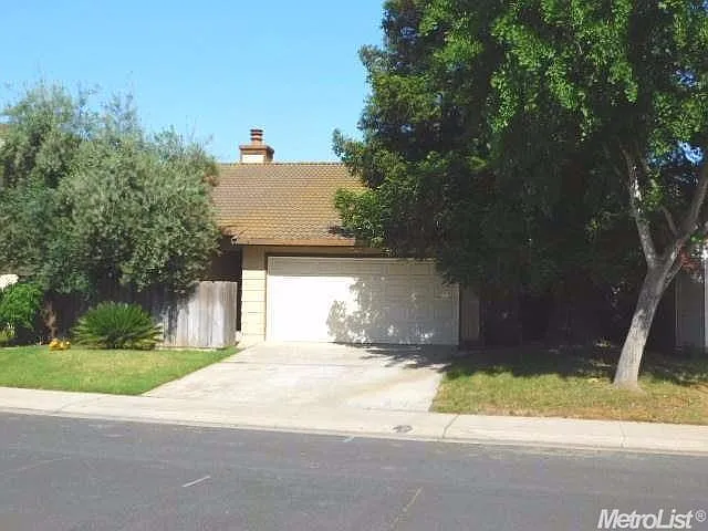 3932 Sparrow Ct photo 1