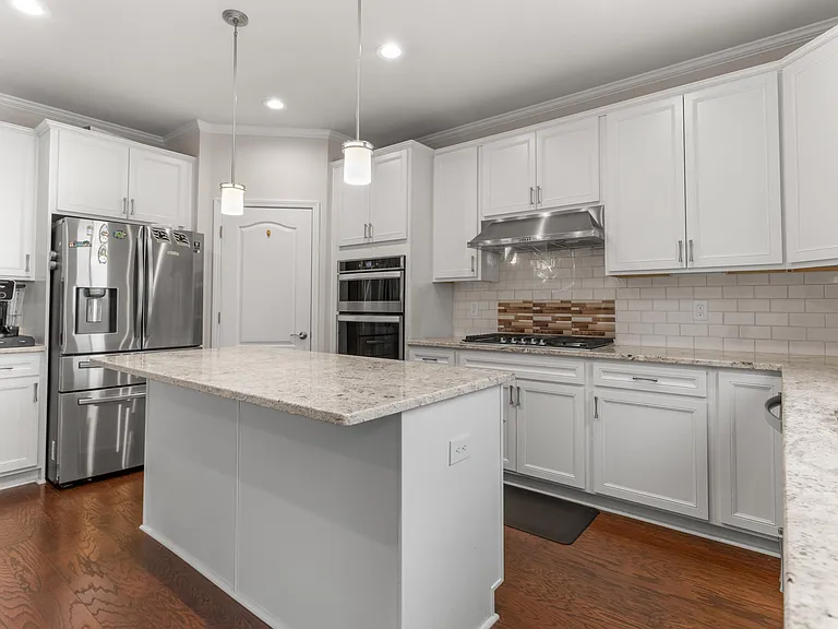 2825 Dillon Dr — Photo 12