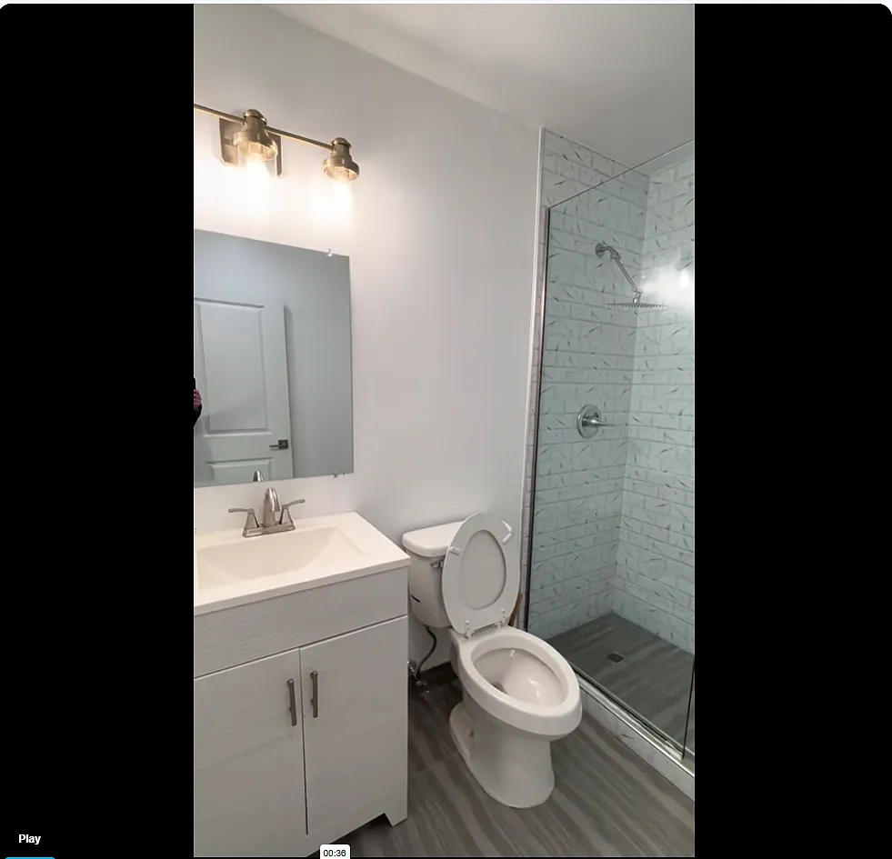 Building Photo - 80 N Allen St #1A