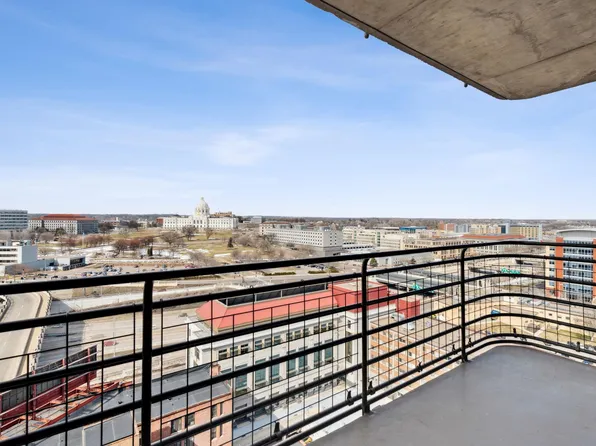 26 10th St W Unit 1804, Saint Paul, MN 55102
