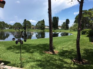523 Saint Tropez Cir NE, Saint Petersburg, FL 33703