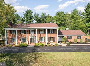 4300 Valley View Rd, Harrisburg, PA 17112