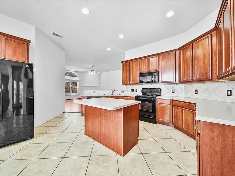 11 Griffin Hill Ct — Photo 7