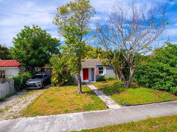 2nd image of 1529 NW 6th Avenue