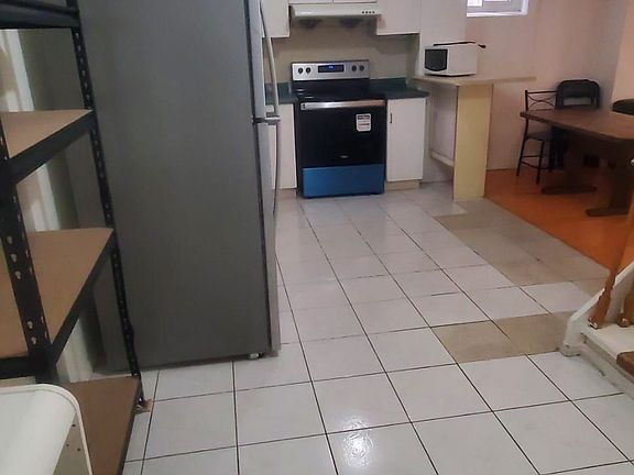 2nd image of 36 Smithers Cres #Basement