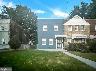 422 Oakwood St SE, Washington, DC