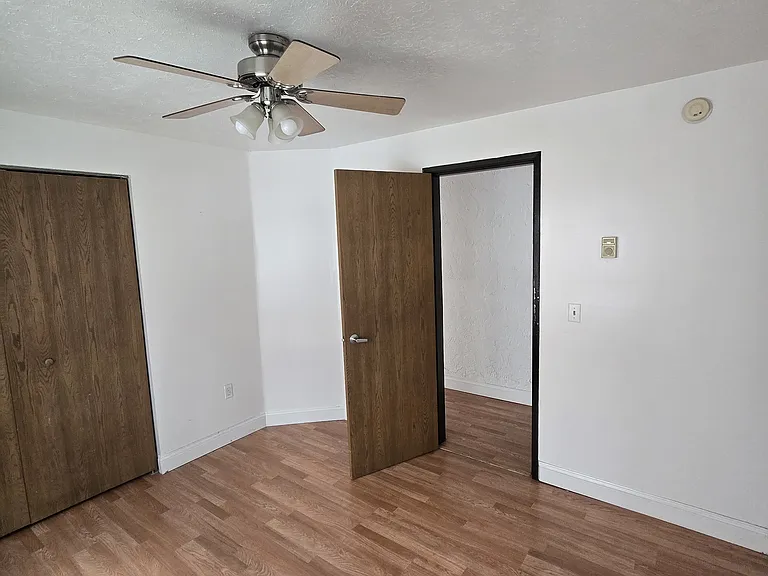 1412 W 110th St #203 — Photo 4