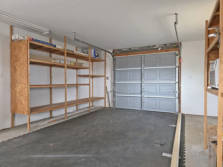 367 Cedar St — Photo 36