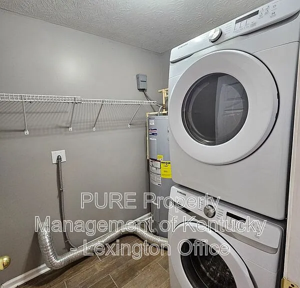 528 Newbury Way — Photo 13