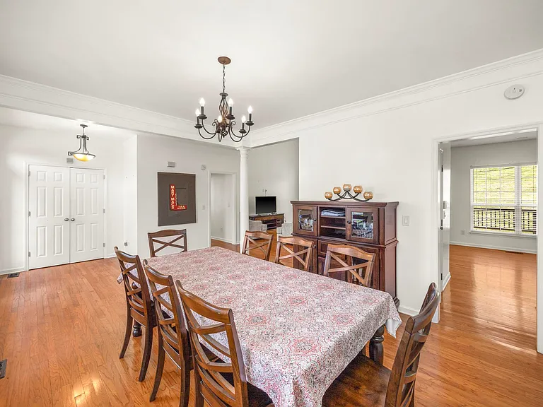 513 Cold Stream Pl — Photo 4