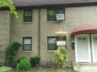 6990 137th St #B, Kew Gardens Hills, NY 11367