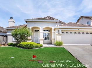 8841 Monterey Oaks Dr, Elk Grove, CA 95758