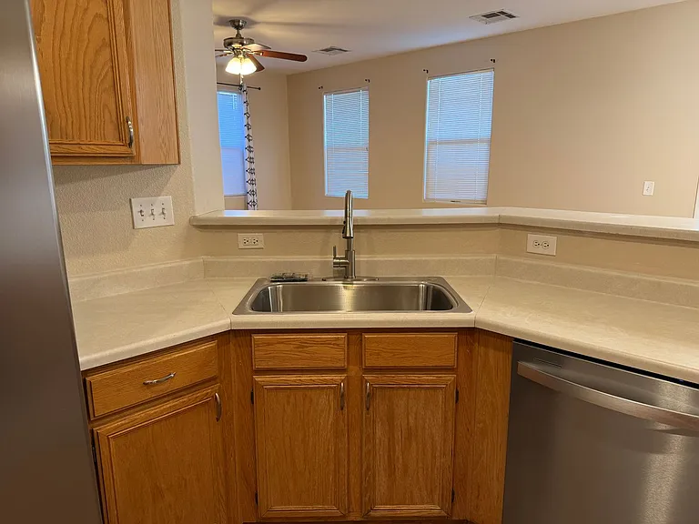 1358 Grass Creek Ave #1 — Photo 7