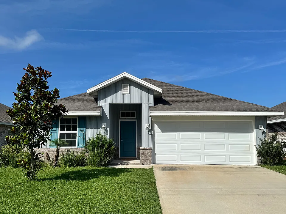 102 Rivertown Rd