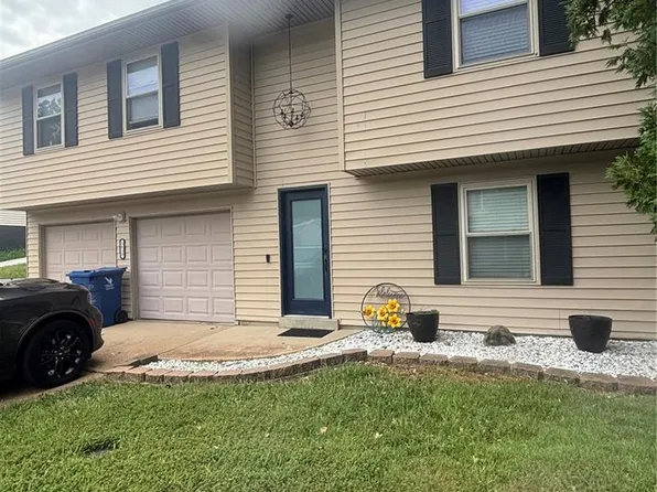 3833 Red Bud Dr, Imperial, MO 63052