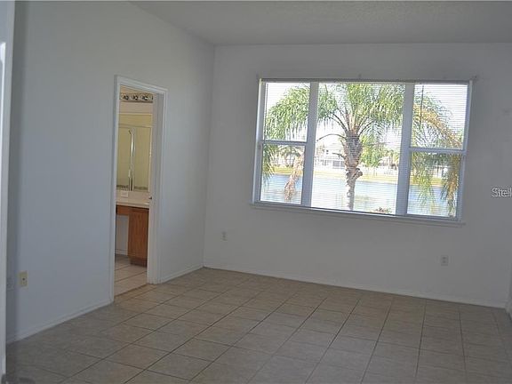5th image of 617 Lake Biscayne Way