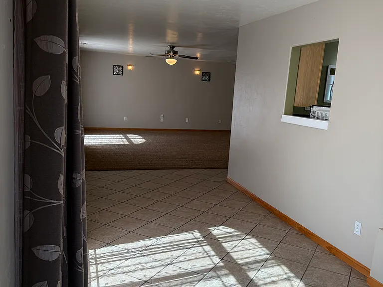 1420 Pinyon Ave — Photo 7