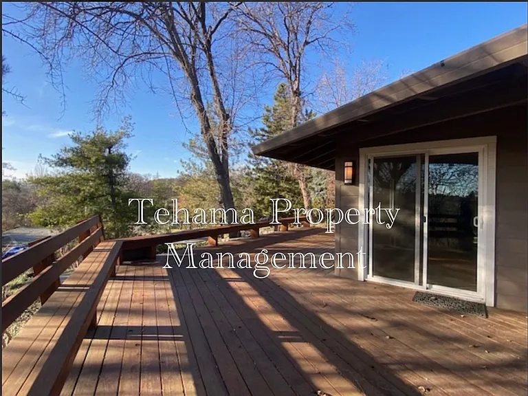 14807 Hilltop Dr — Photo 15