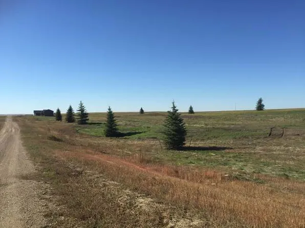 676 Harmony Loop, Hazen, ND 58545
