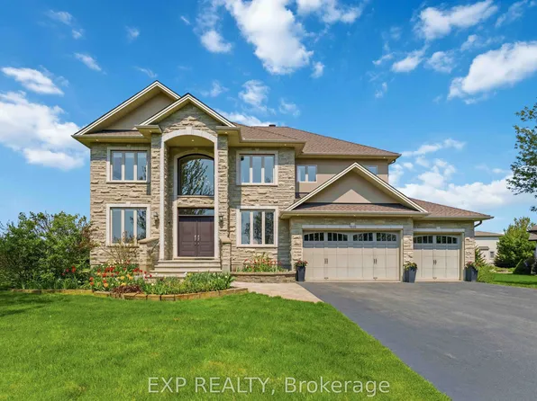 7025 Still Meadow Way, Ottawa, ON K4P 0C9