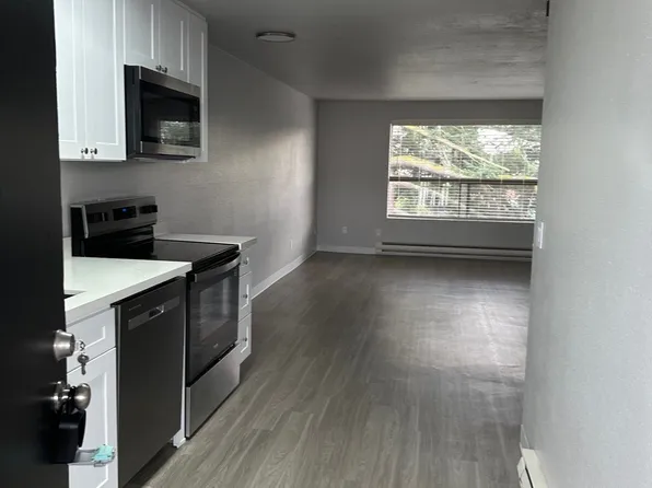 Highline Villas - Renovated 1-Bedroom Apartment | Steps from Downtown Burien, 15325 6th Ave SW APT 23, Seattle, WA 98166