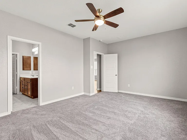 4570 Whispering Oak — Photo 25