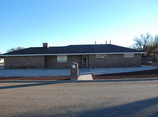 1701 W 10th St, Friona, TX 79035