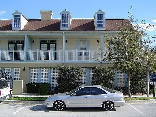 Front-only one neighbor to left