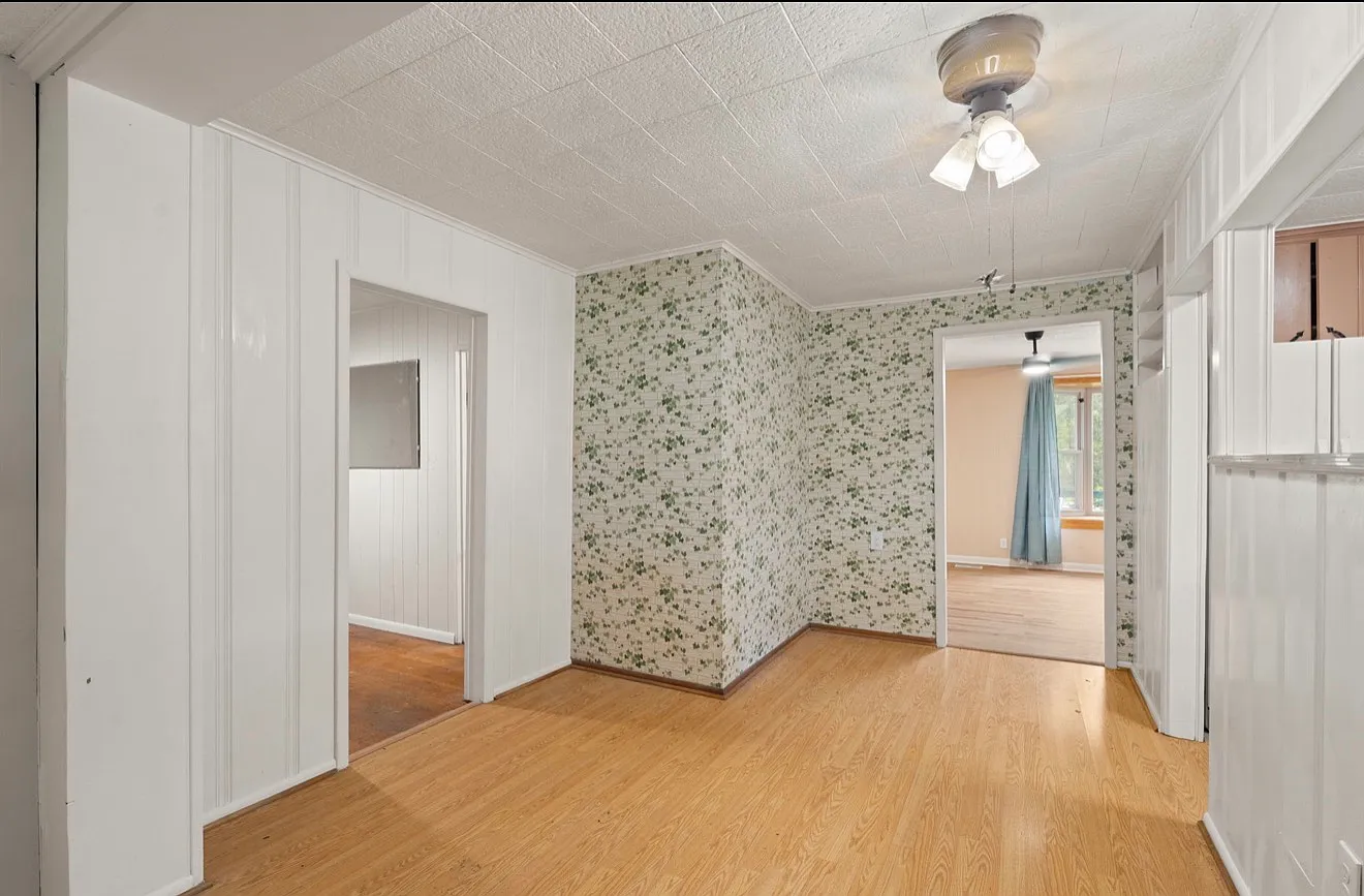3 bed, 1117 sqft, $1,650 — Photo 3